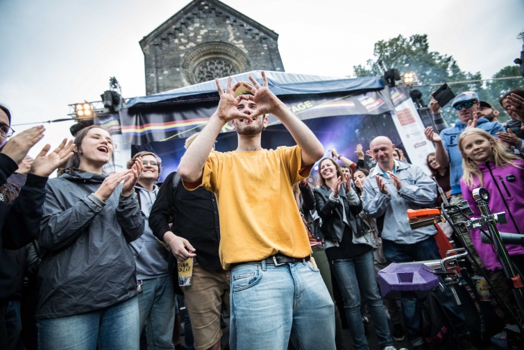 Festival United Islands se zaměří na britskou scénu. Připojí se i k oslavám svobody